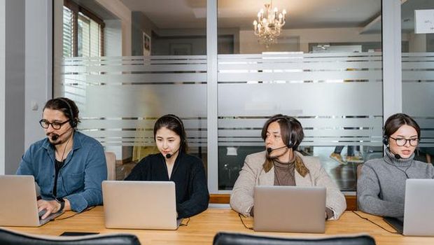 Ilustrasi Customer Service/Foto: Pexels/MARTPRODUCTION