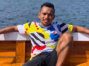 10 Gaya Pemain Timnas Irfan Jaya Pakai Sneakers Kekinian, Ala Anak Hypebeast