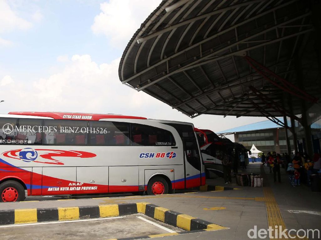 Jelang Mudik Lebaran, 45 Bus di Terminal Pulo Gebang Tak Layak Jalan