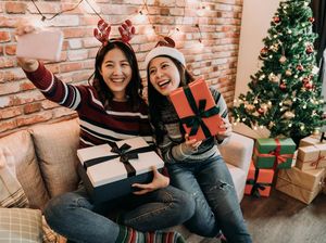 15 Cara Merayakan Natal 2022 yang Kreatif Agar Lebih Berkesan 15 Cara Merayakan Natal 2022 yang Kreatif Agar Lebih Berkesan