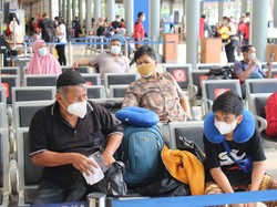 Stasiun Gambir dan Pasarsenen Layani Test PCR Khusus Penumpang