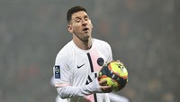 Sejak Messi gabung PSG, baru kali ini ia main tanpa ditemani Neymar atau Mbappe. (Foto: AP/Jeremias Gonzalez)