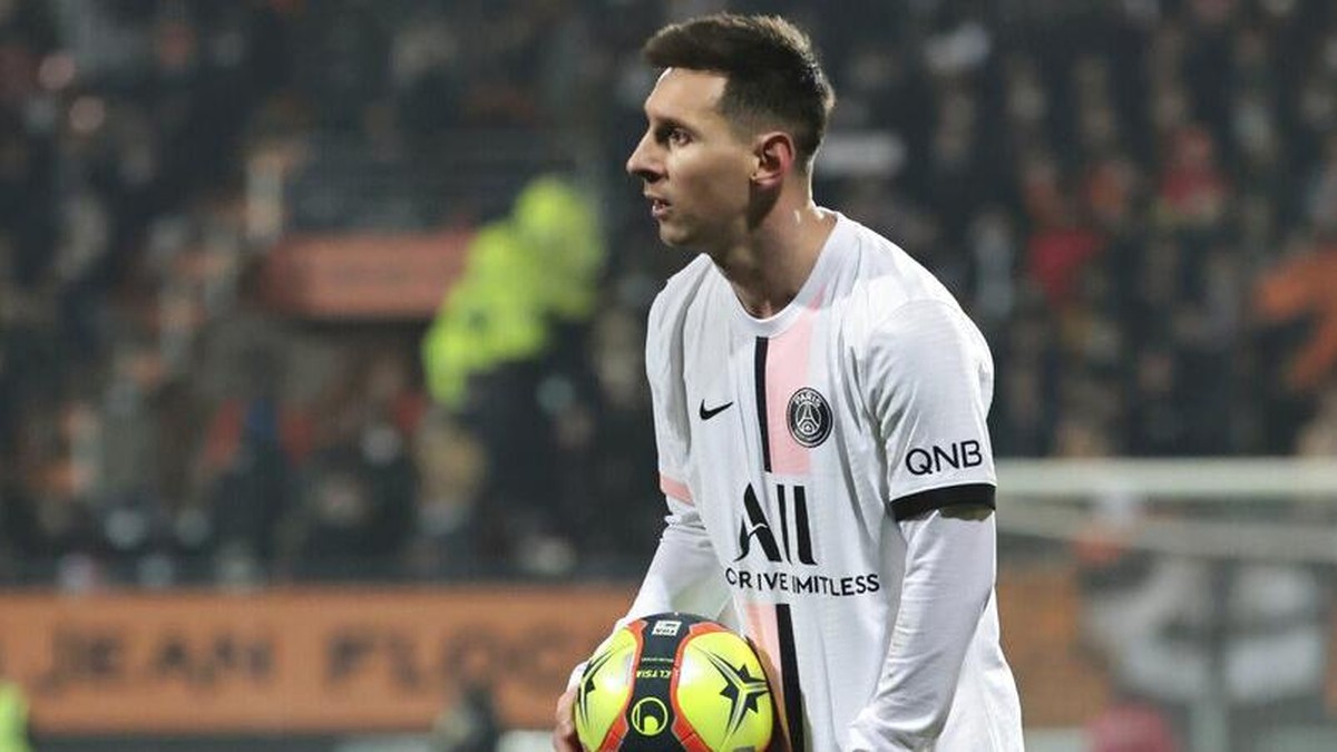 Striker Paris Saint-Germain, Lionel Messi, kabarnya sudah negatif COVID-19. (Foto: Jeremias Gonzalez/AP)