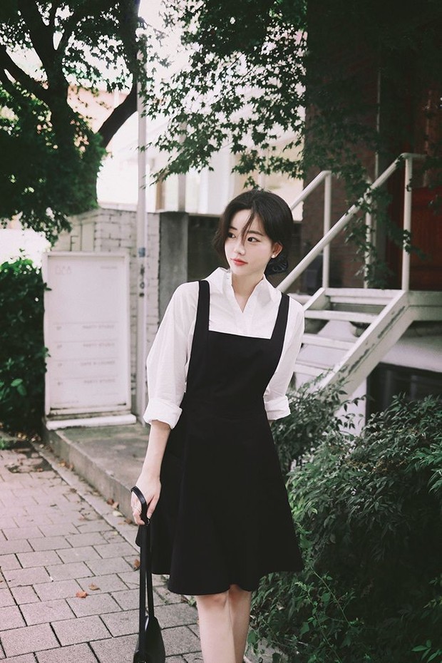 Outer hitam untuk tampil berkelas/Foto: Instagram.com/Milkcocoa Outer hitam untuk tampil berkelas