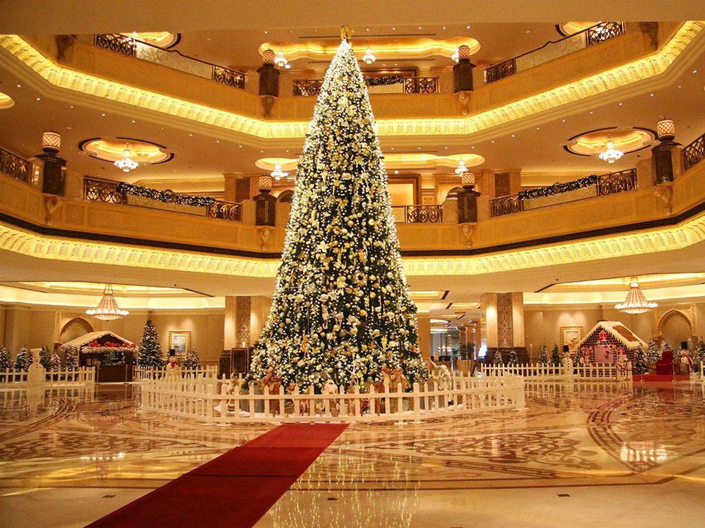10 Pohon Natal Termahal di Dunia, Ada yang Mencapai Ratusan Miliar 10 Pohon Natal Termahal di Dunia, Ada yang Mencapai Ratusan Miliar