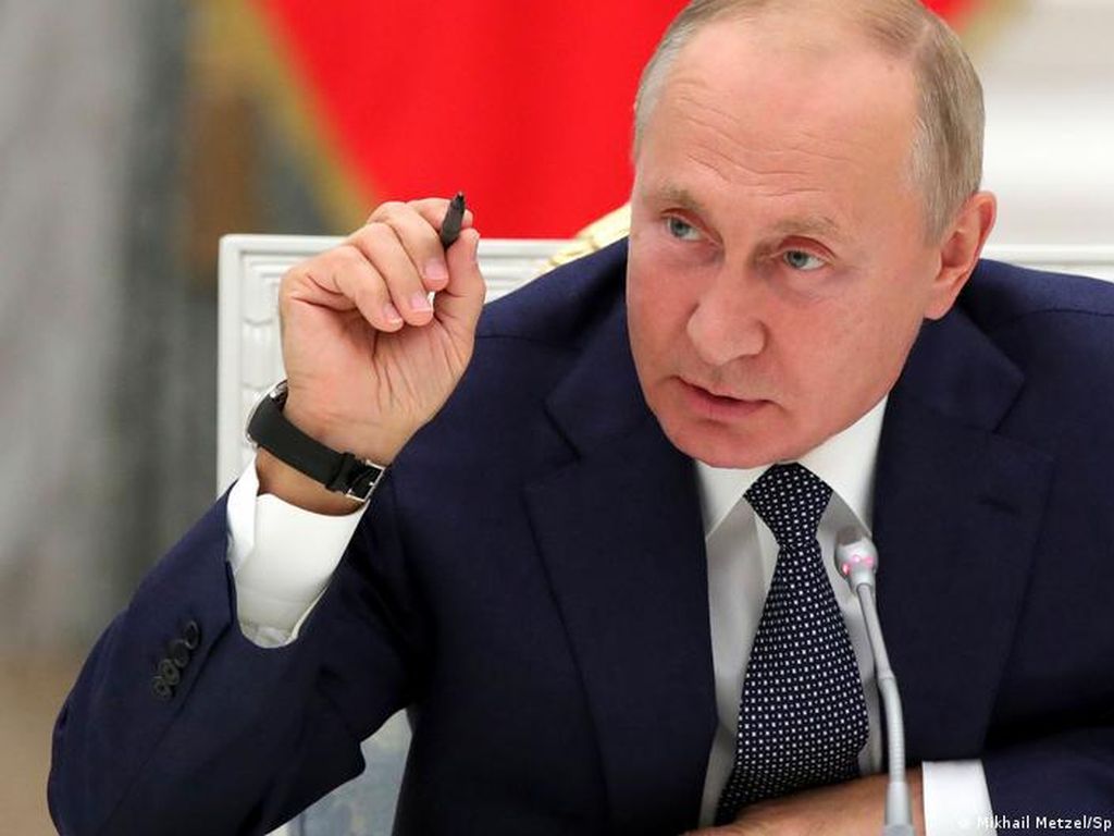 Putin Tuntut Jaminan Keamanan Rusia, Tuduh Barat Sulut Ketegangan di Eropa