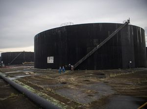 Ini Lho Tangki Penampungan Minyak Terbesar di Indonesia