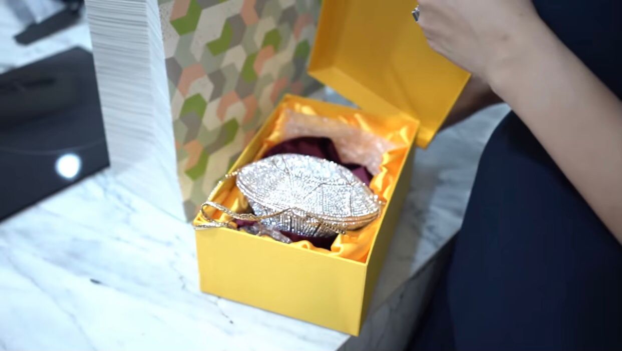 Tas Berlian untuk Veronica Tan