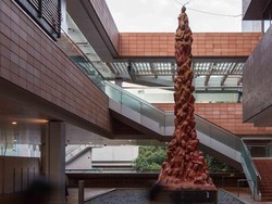 Tengah Malam, Universitas Hong Kong Singkirkan Patung Tiananmen