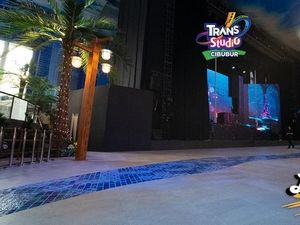 Beli Tiket Trans Studio Cibubur via Website Resmi, Banyak Untungnya!