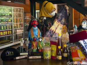 Universitas Sahid Berdayakan UMKM Setu Babakan