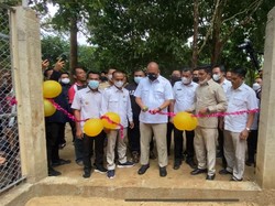 Warga Puji Andre Rosiade Perjuangkan BTS Telkomsel di Padukuan Sumbar