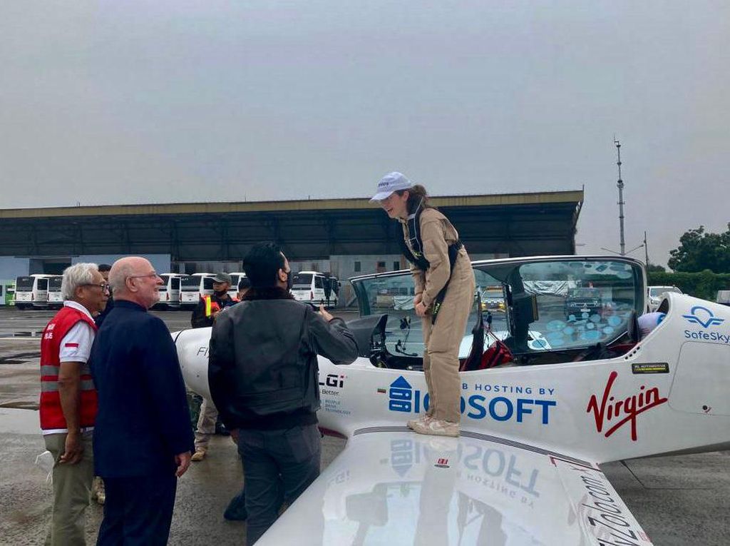 Zara Rutherford, Pilot Perempuan Termuda yang Keliling Dunia hingga Indonesia