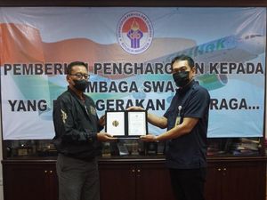 Ajak Masyarakat Berolahraga, Kemenpora Beri Penghargaan kepada Citilink