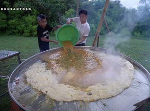 Banjir Pujian! Bobon Santoso Bikin Telur Dadar Pakai 1.500 Telur Banjir Pujian! Bobon Santoso Bikin Telur Dadar Pakai 1.500 Telur