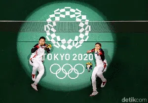 Bulutangkis-Angkat Besi Indonesia yang Jadi Sorotan Dunia