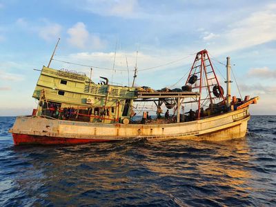 Kembali Curi Ikan Indonesia, Kapal Vietnam Ditangkap Bakamla