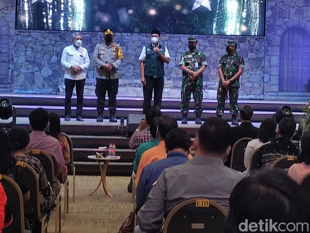 Kunjungi Gereja, Forkopimda Sidoarjo Pastikan Misa Natal Aman dan Kondusif Kunjungi Gereja, Forkopimda Sidoarjo Pastikan Misa Natal Aman dan Kondusif