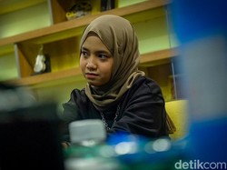 Project Bersama Hanin Dhiya dan Lukas Graham dalam Happy For You