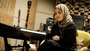 Hanin Dhiya Bicara Kolab Bareng Ahmad Dhani di EP Kangen Hanin Dhiya Bicara Kolab Bareng Ahmad Dhani di EP Kangen