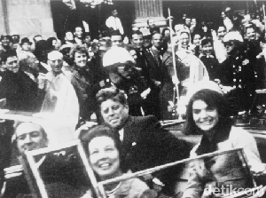 Antara Kennedy, Oswald, dan Perang Intelijen