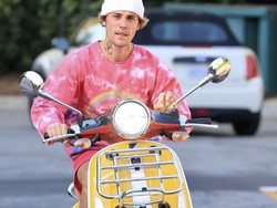 Justin Bieber Jadi Ikon baru Vespa pada 2022