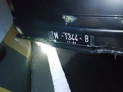 Minibus Vs Truk di Suramadu, Dua Orang Meninggal