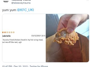 Bukan Daging, Wanita Ini Malah Temukan Kepala Ayam Kentucky di KFC