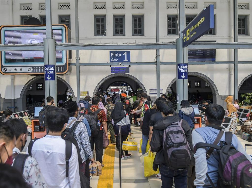 Jangan Mudik Syarat Perjalanan Makin Ketat, Krisna Bali Melawan Pandemi Jangan Mudik Syarat Perjalanan Makin Ketat, Krisna Bali Melawan Pandemi