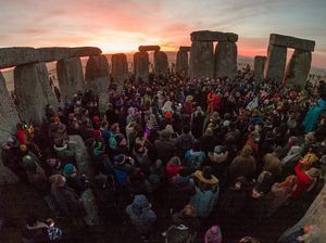 Bagaimana Cara Stonehenge Dibangun? Begini Kata Arkeolog