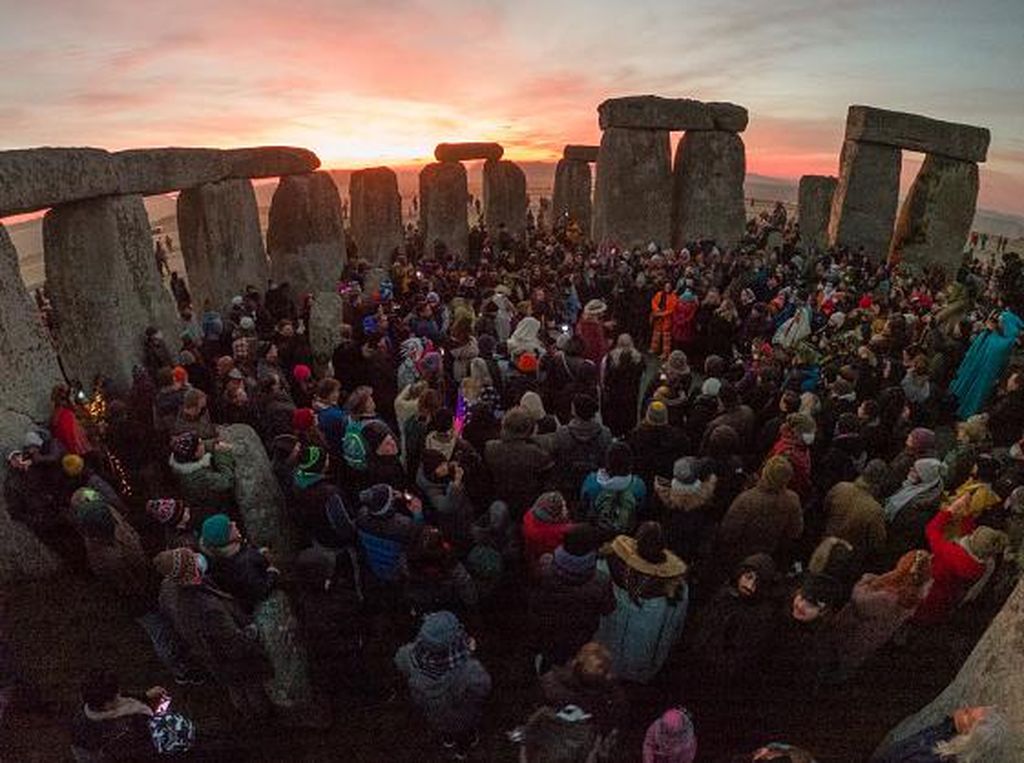 Bagaimana Cara Stonehenge Dibangun? Begini Kata Arkeolog Bagaimana Cara Stonehenge Dibangun? Begini Kata Arkeolog