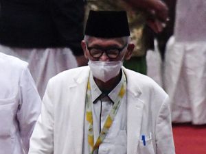Tawaduk Kiai Miftah Sebut Layak Jadi KW 3 hingga Jadi Rais Aam PBNU Lagi Tawaduk Kiai Miftah Sebut Layak Jadi KW 3 hingga Jadi Rais Aam PBNU Lagi