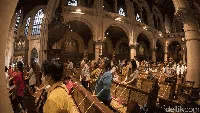 Momen Malam Misa Natal di Berbagai Wilayah Indonesia