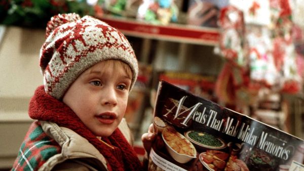 7 Foto Terkini Pemain Film Natal Ikonik, Bintang Home Alone Bikin Pangling