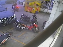 Viral Pemobil Pukul-Tendang Pria di Parkiran, Benarkah Naik SUV Jadi Arogan?