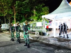 Pantau Misa Natal di Katedral Makassar, Plt Gubernur Jamin Keamanan Ekstra