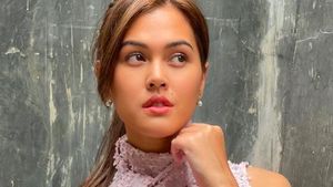7 Foto Rebecca Tamara yang Jadi Kontroversi Syuting di Pengungsian Semeru