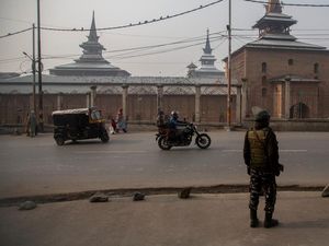 Tempat Salat Jumat Terbatas, Minoritas Muslim di India Ada di Bawah Tekanan