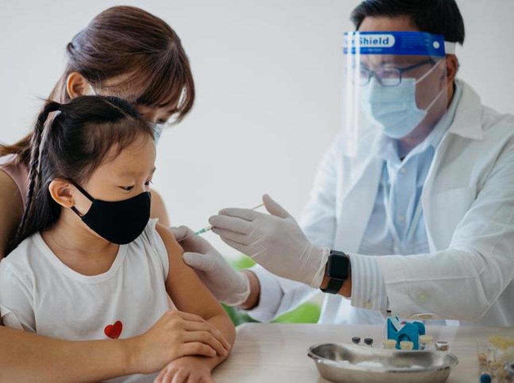 Vaksin Covid Anak 6-11 Tahun: Syarat-Cara Mengatasi KIPI