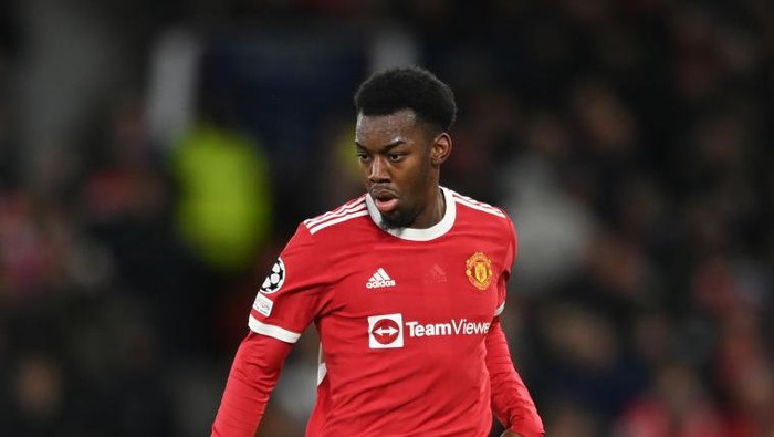 MANCHESTER, ENGLAND - DECEMBER 08: Anthony Elanga of Manchester United during the UEFA Champions League group F match between Manchester United and BSC Young Boys at Old Trafford on December 08, 2021 in Manchester, England. (Photo by Gareth Copley/Getty Images)