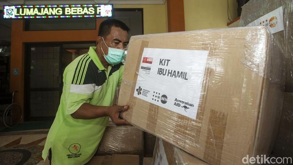 Bantuan Alat Medis untuk Korban Erupsi Semeru