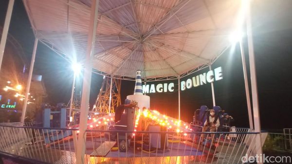 Uji Adrenalin Sekaligus Hunting Foto di Batu Night Spectacular