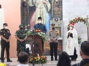 Bupati Kendal Pastikan Perayaan Natal 2021 Aman dan Sesuai Prokes Bupati Kendal Pastikan Perayaan Natal 2021 Aman dan Sesuai Prokes