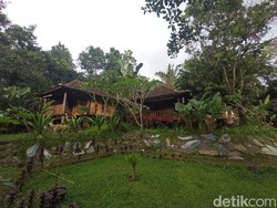 Di Desa Ini, Tak Boleh Ada Bule yang Buka Penginapan