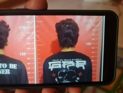 Polisi Amankan Dua Pria Berkaus GBR di Sukabumi