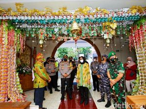 Sambil Keliling Gereja, Bupati Ipuk Ucapkan Selamat Natal ke Umat Kristiani