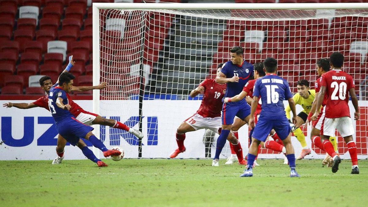 Timnas Indonesia masih lemah dalam urusan mengantisipasi set-piece. (Foto: AP/Suhaimi Abdullah)
