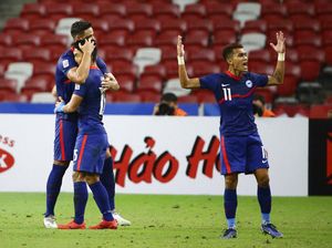 Piala AFF 2020: Aksi Singa Tua, Sudah Pincang tapi Pantang Menyerah