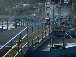 H Endang Rela Ikhlaskan Rp 25 Juta/Hari dari Jembatan Perahu, tapi...