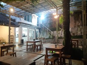 Potret Tempat Nongkrong Nyaman di Bogor Potret Tempat Nongkrong Nyaman di Bogor